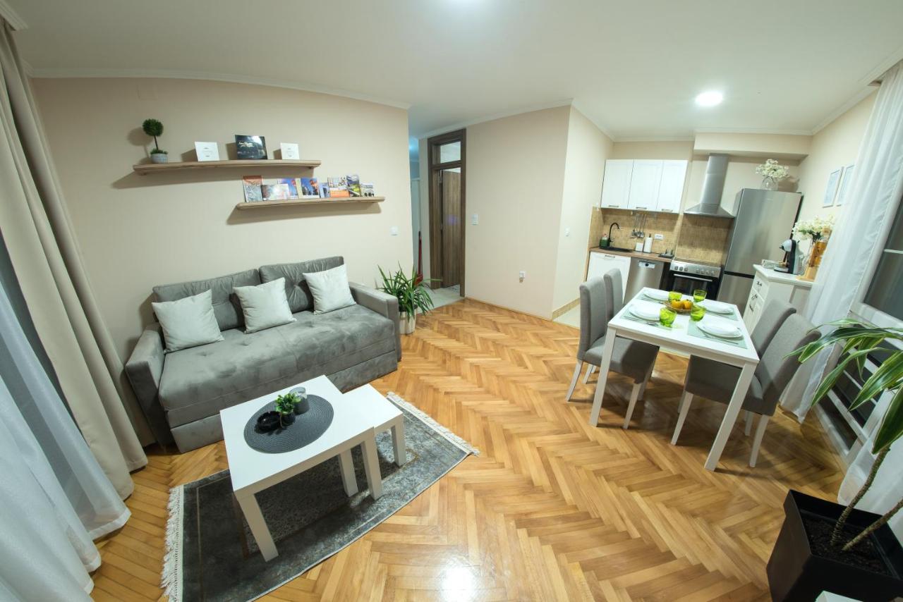 Apartman Centar Pozsarevác Kültér fotó